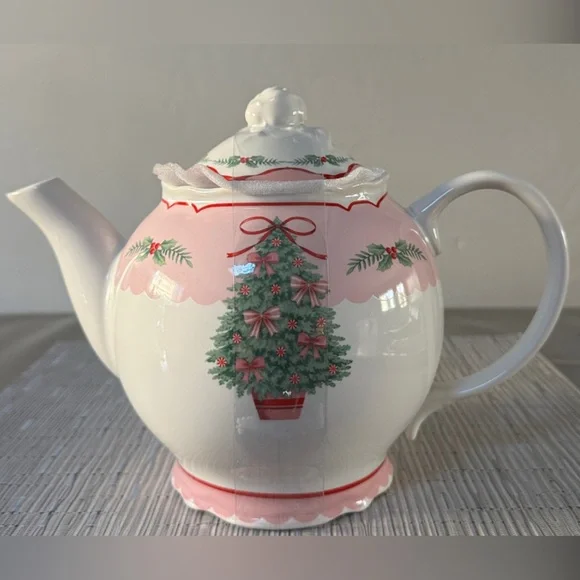 Christmas Beautiful 222 Fifth Pink Teapot With Christmas Tree And Tea Cups.